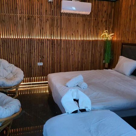 אילבן Eleven Spa Suites Jerusalem Exterior photo