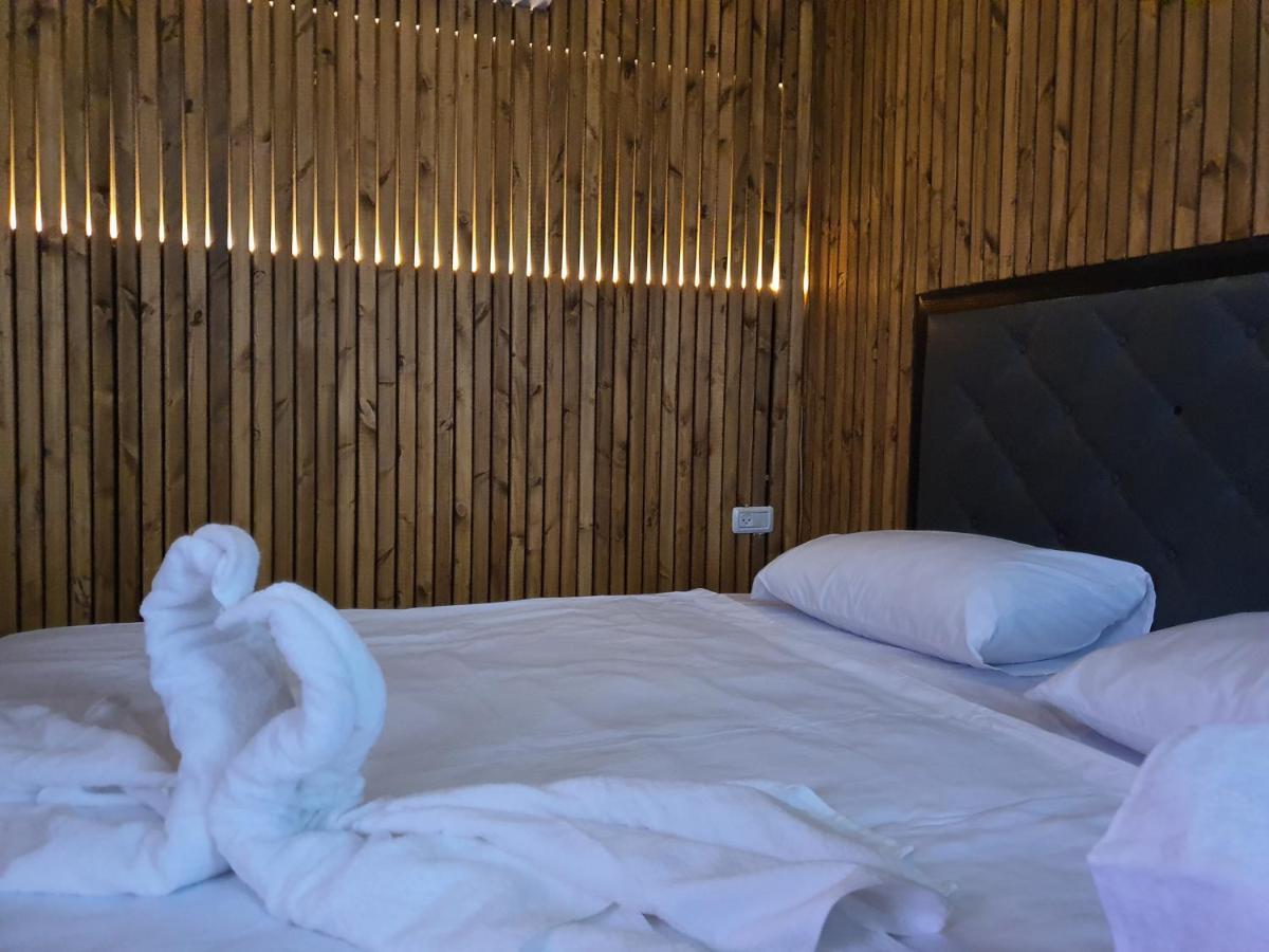 אילבן Eleven Spa Suites Jerusalem Exterior photo